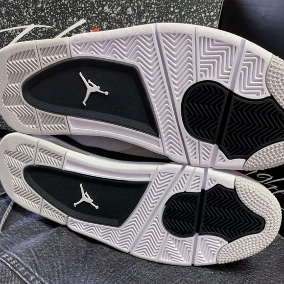 AJ4 White cement brand new man Jordan - Picture 7 of 7